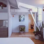 Bed & Breakfast La Maison Botanique Castillon-la-Bataille