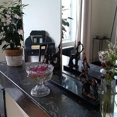 La Maison Botanique Alojamento de Acomodação e Pequeno-almoço 3*
