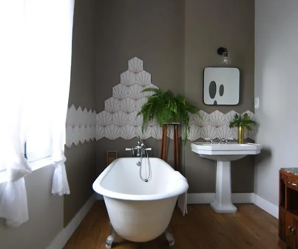 La Maison Botanique Couette-café 3*