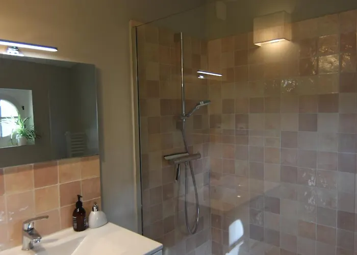 La Maison Botanique 3*